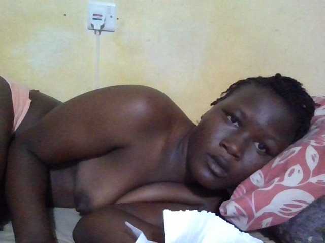 ebony-vannilah live cam on BongaCams