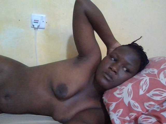 ebony-vannilah live cam on BongaCams