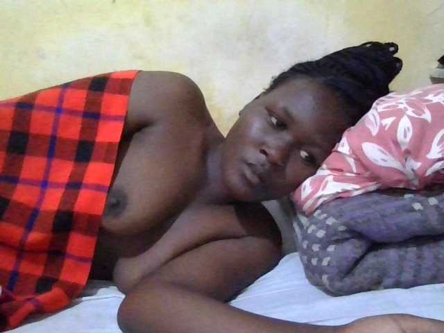 ebony-vannilah live cam on BongaCams