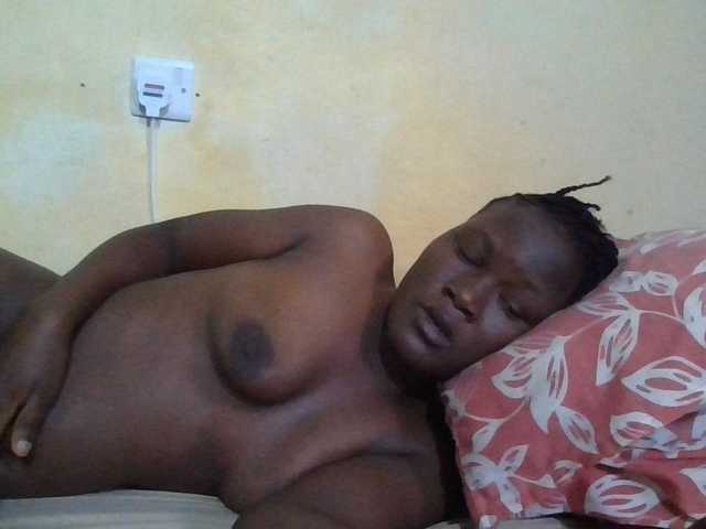 ebony-vannilah live cam on BongaCams