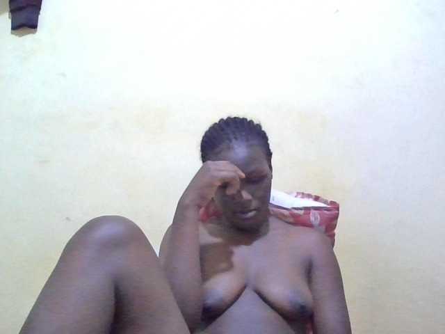 ebony-vannilah live cam on BongaCams