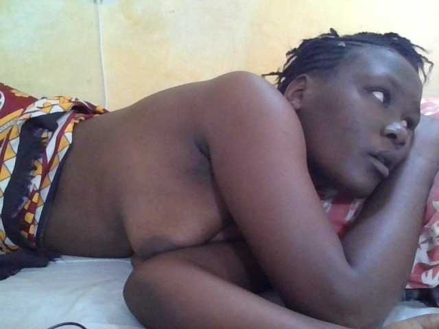 ebony-vannilah live cam on BongaCams