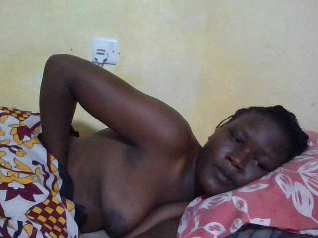 ebony-vannilah live cam on BongaCams