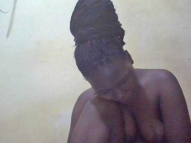 ebony-vannilah live cam on BongaCams