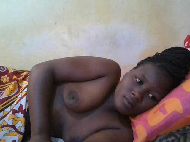 ebony-vannilah live cam on BongaCams
