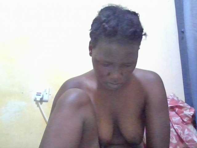 ebony-vannilah live cam on BongaCams