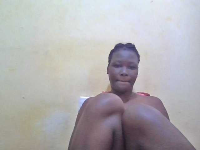 ebony-vannilah live cam on BongaCams