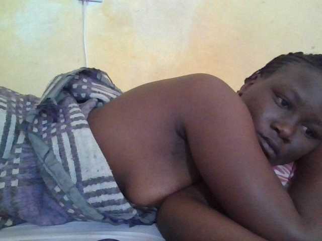 ebony-vannilah live cam on BongaCams