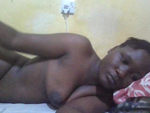 ebony-vannilah live cam on BongaCams