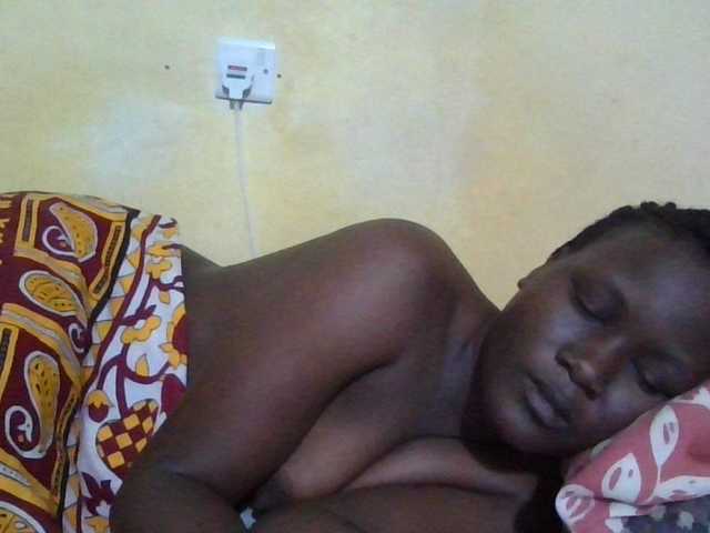 ebony-vannilah live cam on BongaCams