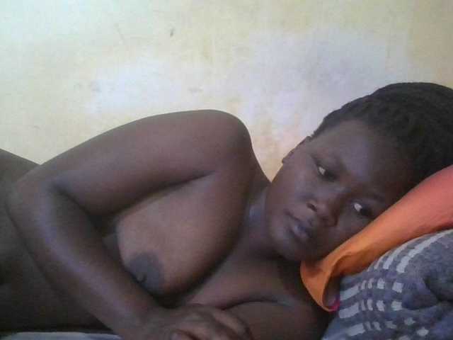 ebony-vannilah live cam on BongaCams