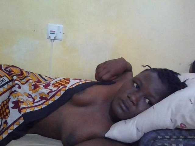 ebony-vannilah live cam on BongaCams
