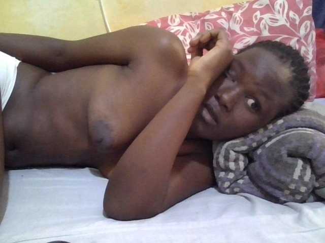 ebony-vannilah live cam on BongaCams
