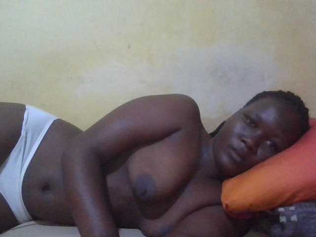 ebony-vannilah live cam on BongaCams