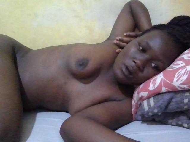 ebony-vannilah live cam on BongaCams