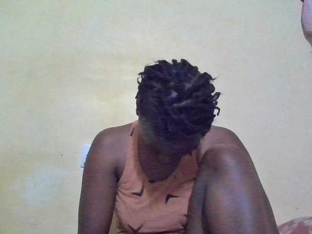 ebony-vannilah live cam on BongaCams