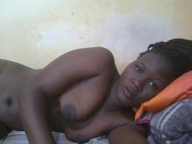 ebony-vannilah live cam on BongaCams