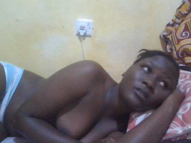 ebony-vannilah live cam on BongaCams