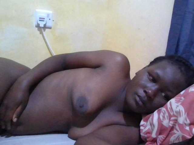 ebony-vannilah live cam on BongaCams