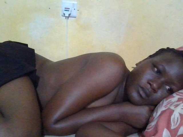 ebony-vannilah live cam on BongaCams