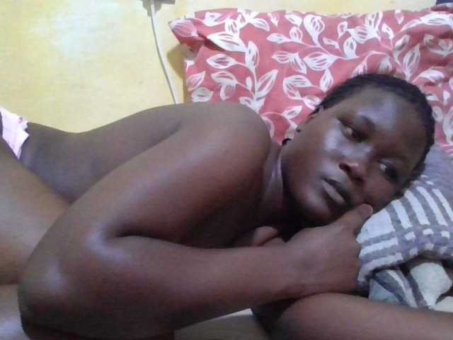 ebony-vannilah live cam on BongaCams