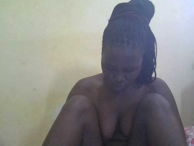 ebony-vannilah live cam on BongaCams