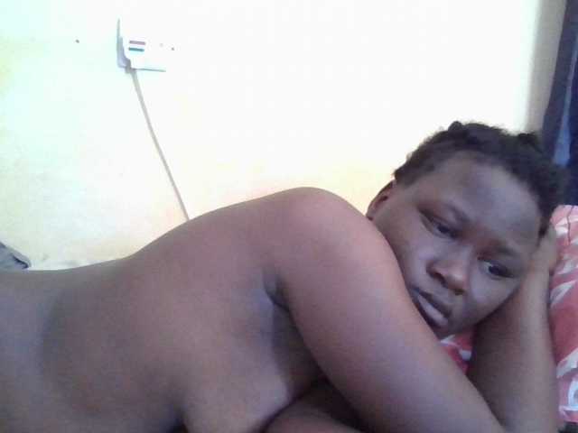 ebony-vannilah live cam on BongaCams