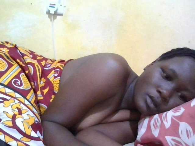 ebony-vannilah live cam on BongaCams