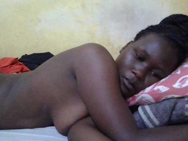 ebony-vannilah live cam on BongaCams