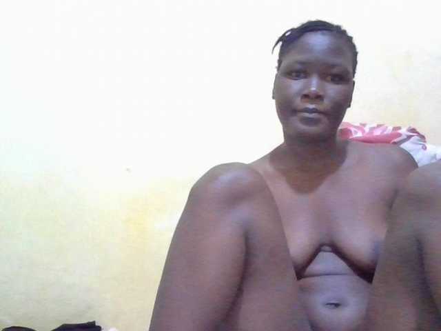 ebony-vannilah live cam on BongaCams