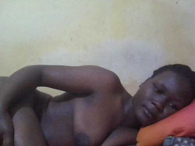 ebony-vannilah live cam on BongaCams