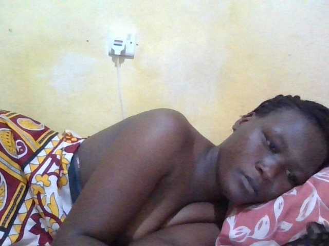 ebony-vannilah live cam on BongaCams