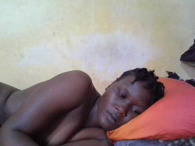 ebony-vannilah live cam on BongaCams