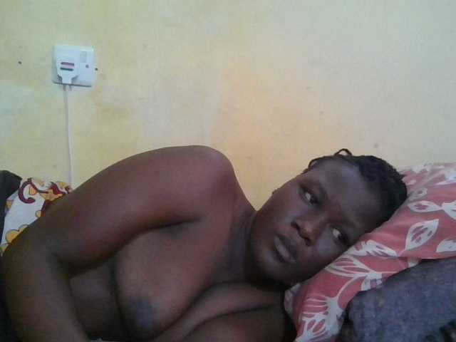 ebony-vannilah live cam on BongaCams