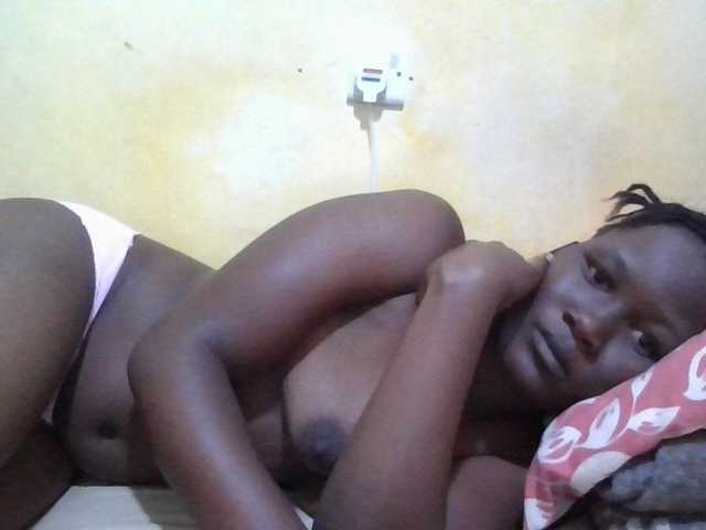 ebony-vannilah live cam on BongaCams