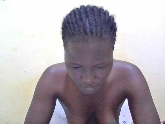 ebony-vannilah live cam on BongaCams