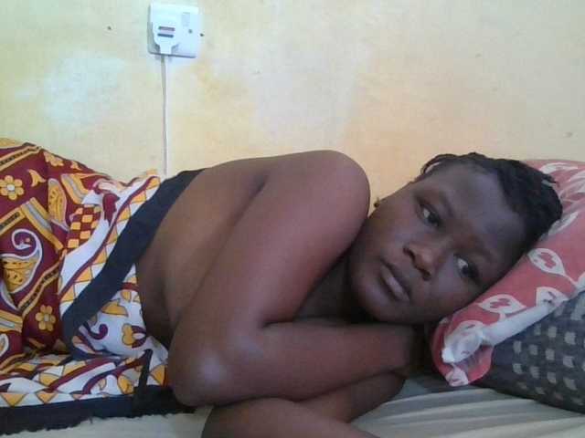 ebony-vannilah live cam on BongaCams