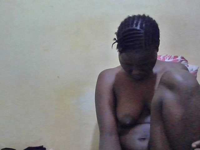 ebony-vannilah live cam on BongaCams