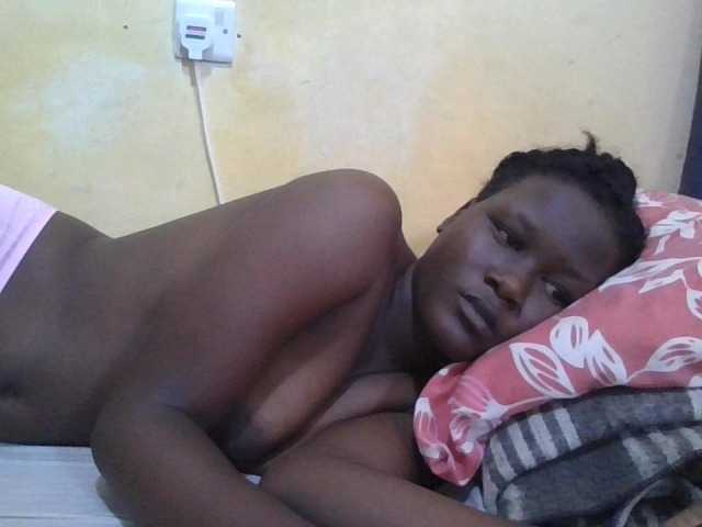 ebony-vannilah live cam on BongaCams