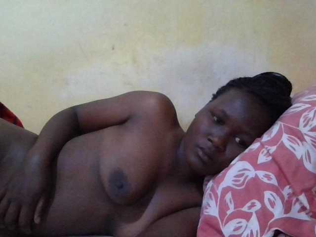 ebony-vannilah live cam on BongaCams