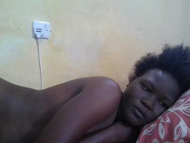 ebony-vannilah live cam on BongaCams