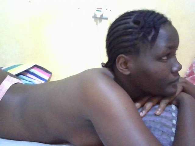 ebony-vannilah live cam on BongaCams