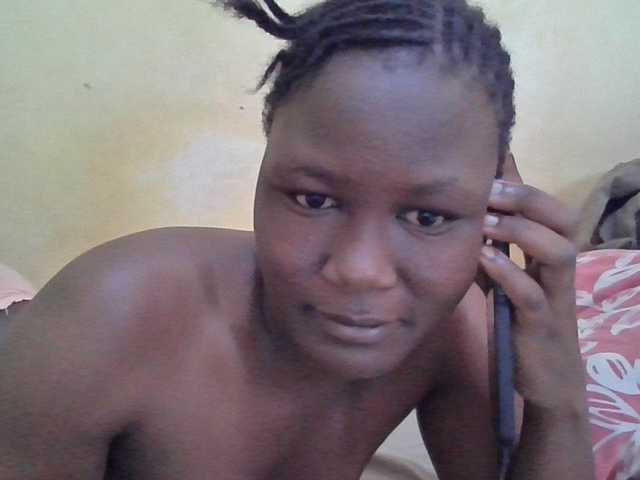 ebony-vannilah live cam on BongaCams