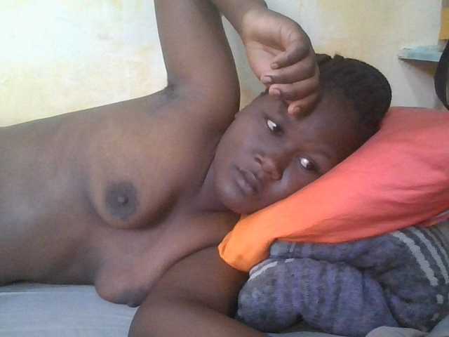 ebony-vannilah live cam on BongaCams