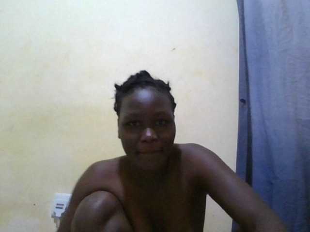 ebony-vannilah live cam on BongaCams