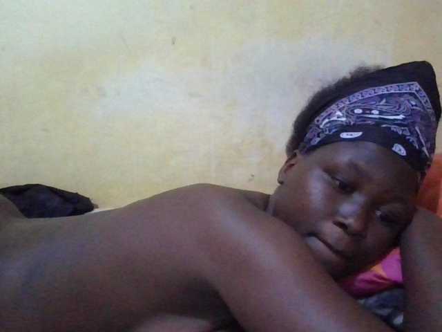 ebony-vannilah live cam on BongaCams