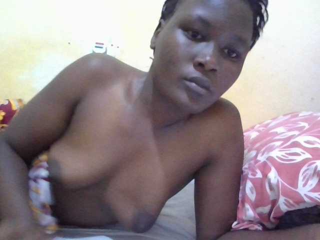 ebony-vannilah live cam on BongaCams