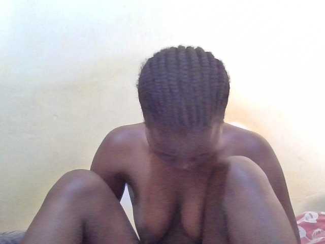 ebony-vannilah live cam on BongaCams