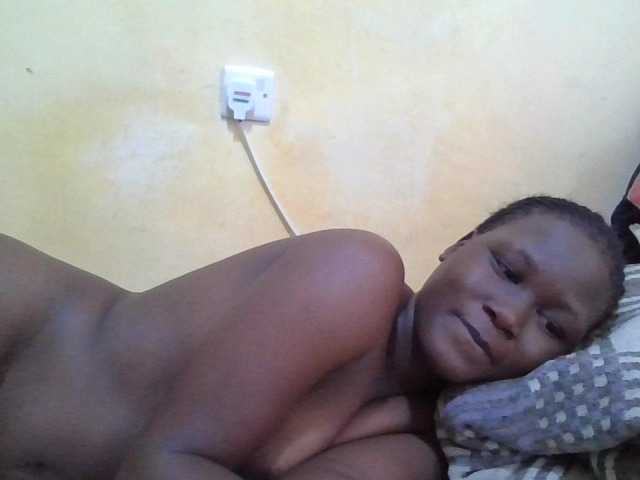 ebony-vannilah live cam on BongaCams