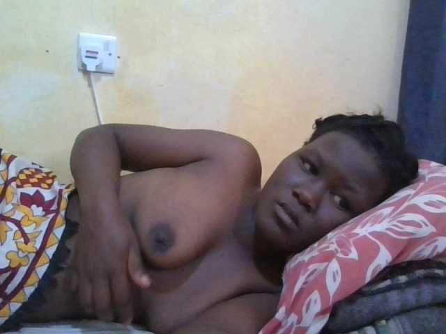 ebony-vannilah live cam on BongaCams